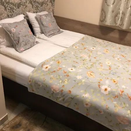 Гостевой дом Lidia Vendeghaz Тата